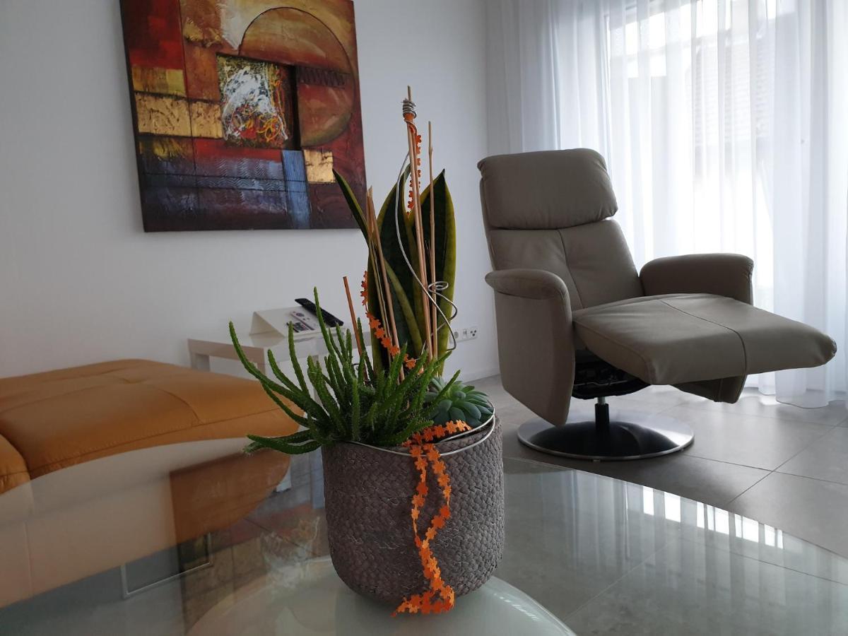 Ferienwohnung Happynes Bad Neustadt an der Saale Bagian luar foto